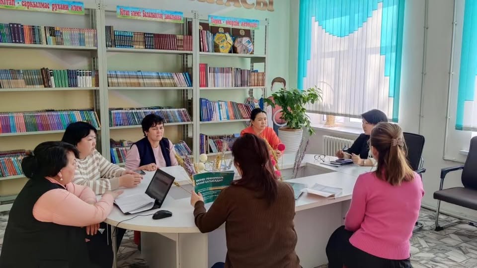 2025 жылдың 22 қаңтар күні зертханашылармен  лауазымдық міндеттері мен атқарқаратын қызметтері және жұмыс тәртібімен таныстырып, жиналыс өткізді.